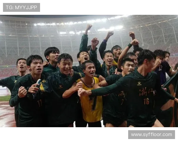 2009全运会足球赛重庆队与北京队激战正酣精彩瞬间回顾